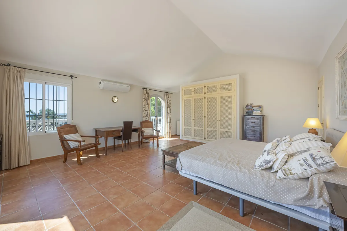 df15b727-ade5-4f9c-b311-af10c5807fd0