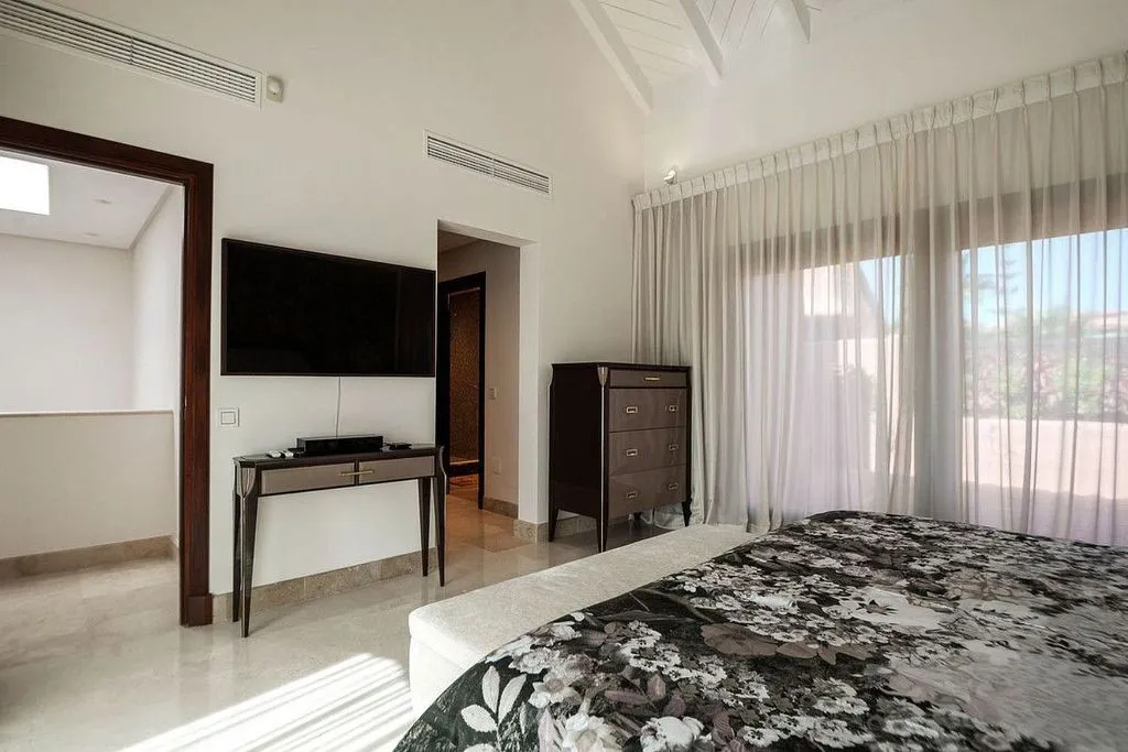 926ad92b-3ad5-4e1e-aa01-30c154357844