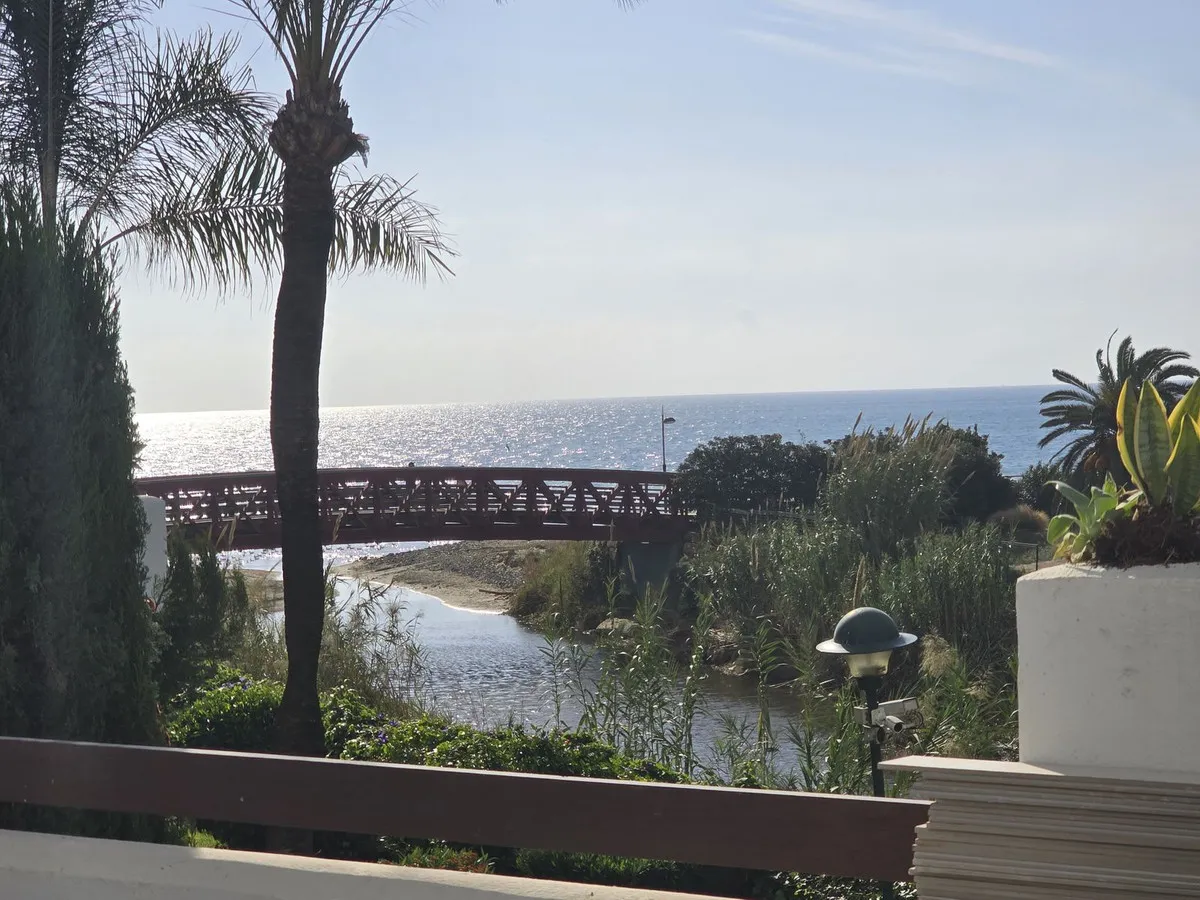 1072427e-d118-45a5-8da3-0802e098573f