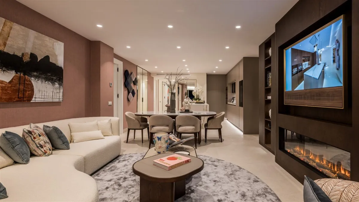 1216f0e1-7b80-4808-9060-4a6183309be4