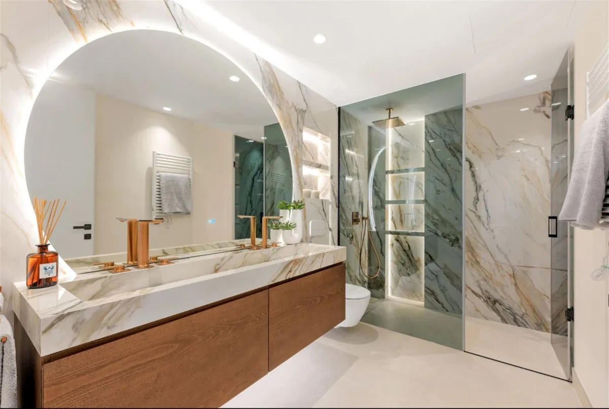 185fb9e2-981f-4252-8075-6c536aa839cc