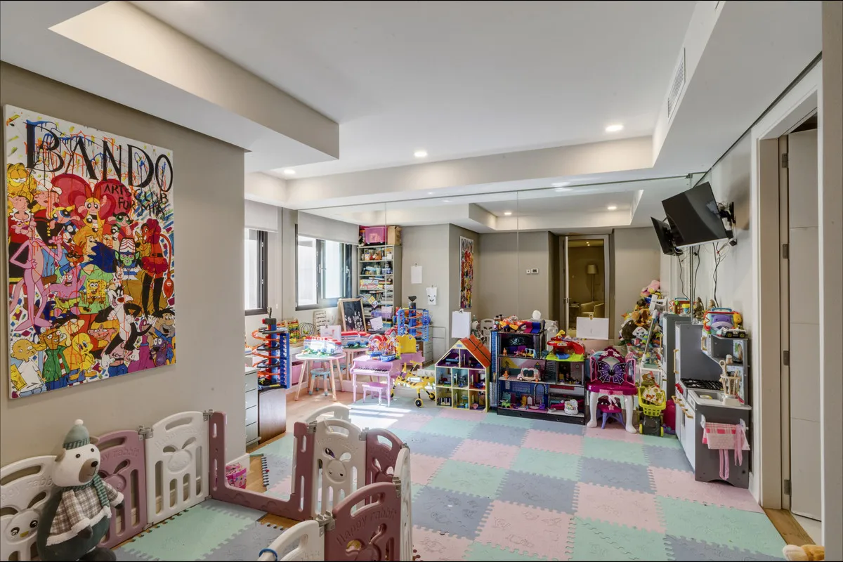 0be2eb54-7018-4c25-994f-2b8190b0988c