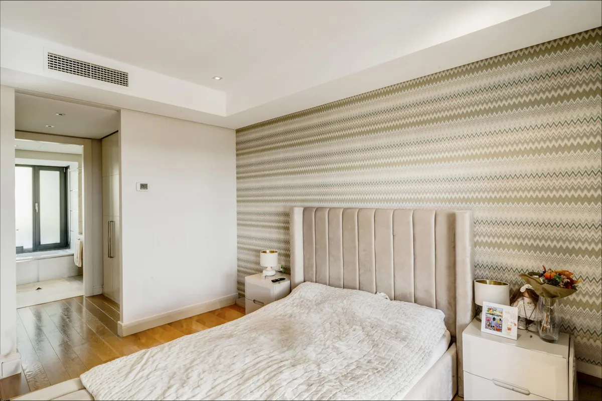 4efb889b-4c1e-43c9-a193-c2d771c16405