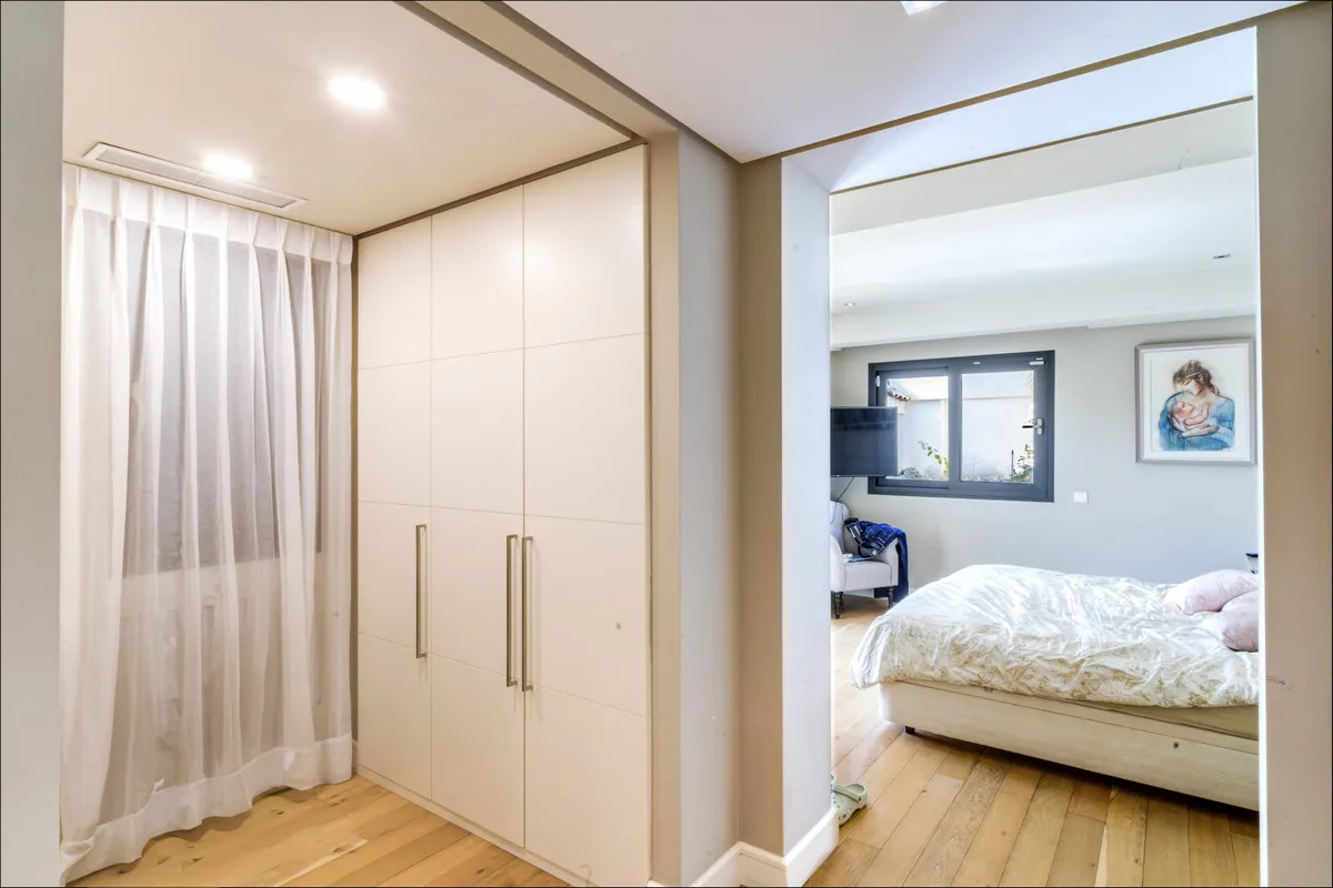 aa0eb9dd-a31a-45da-94f9-cb145ae7fced