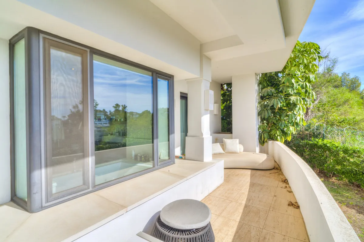 aa516222-7104-4c4c-94bc-90572b87a03e