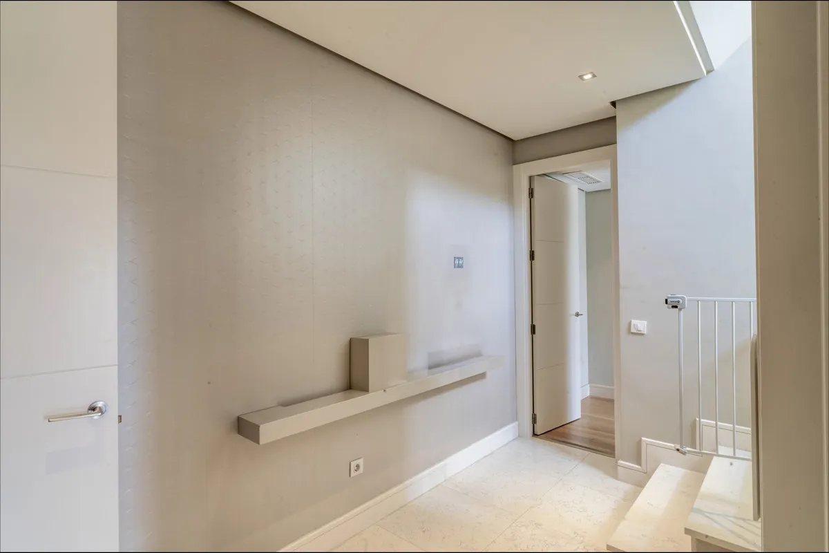 abf40547-0133-4cc5-8159-232e0f640eb3