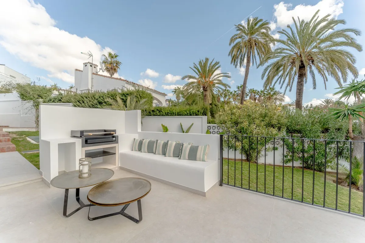 2b74b7cf-fefd-47ec-bafb-08d995e9d181