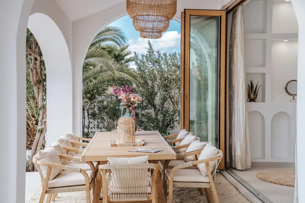 396ab925-d744-4fa2-a161-11bffa2ef4b2