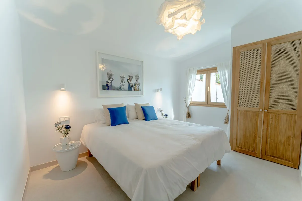 3a81401e-fc19-45c8-ac38-45766a9b06f2