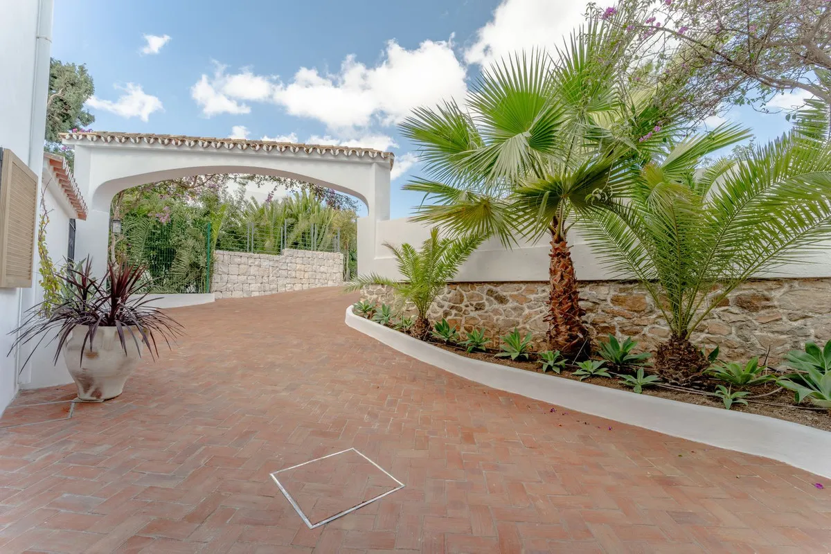 864b4125-77ff-46c0-a10f-8d2574cbd4a4