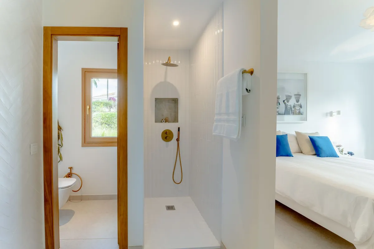 bcb1b6c0-1dac-4bae-87cb-d37b37a8b855