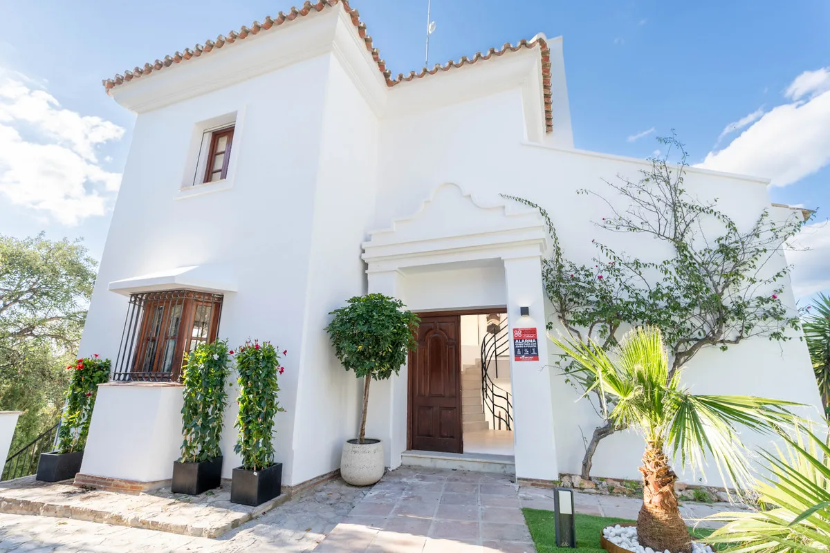 559bceb8-801f-471a-bd40-e27d2b094c8a