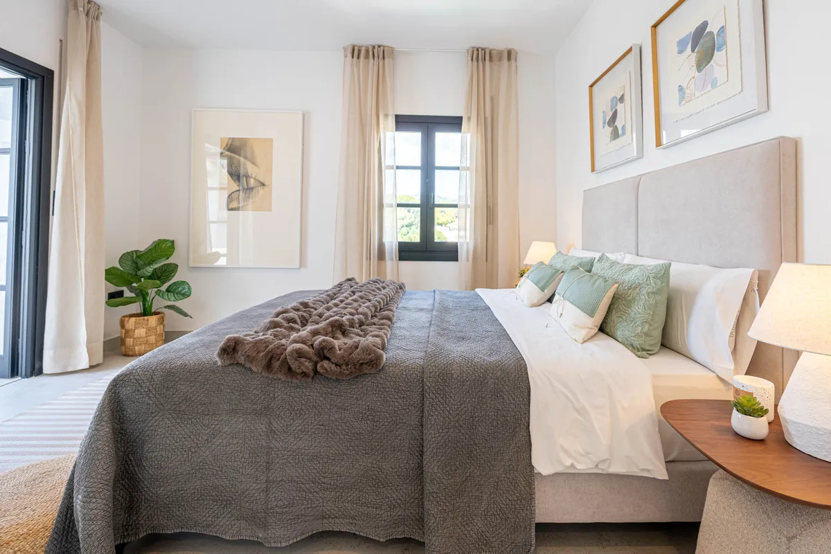 78b55240-74d1-42f6-a4a2-8eea26bdf772