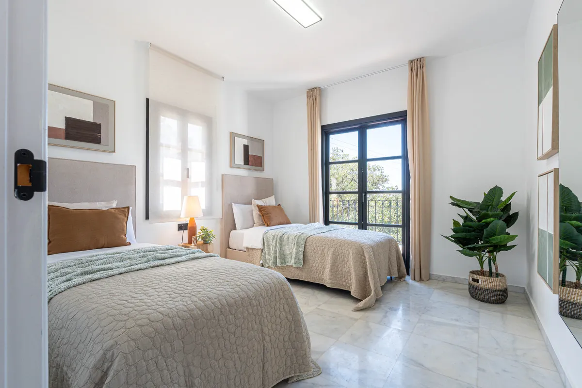 fdb4a8ed-432e-43ae-a544-51091201cd73