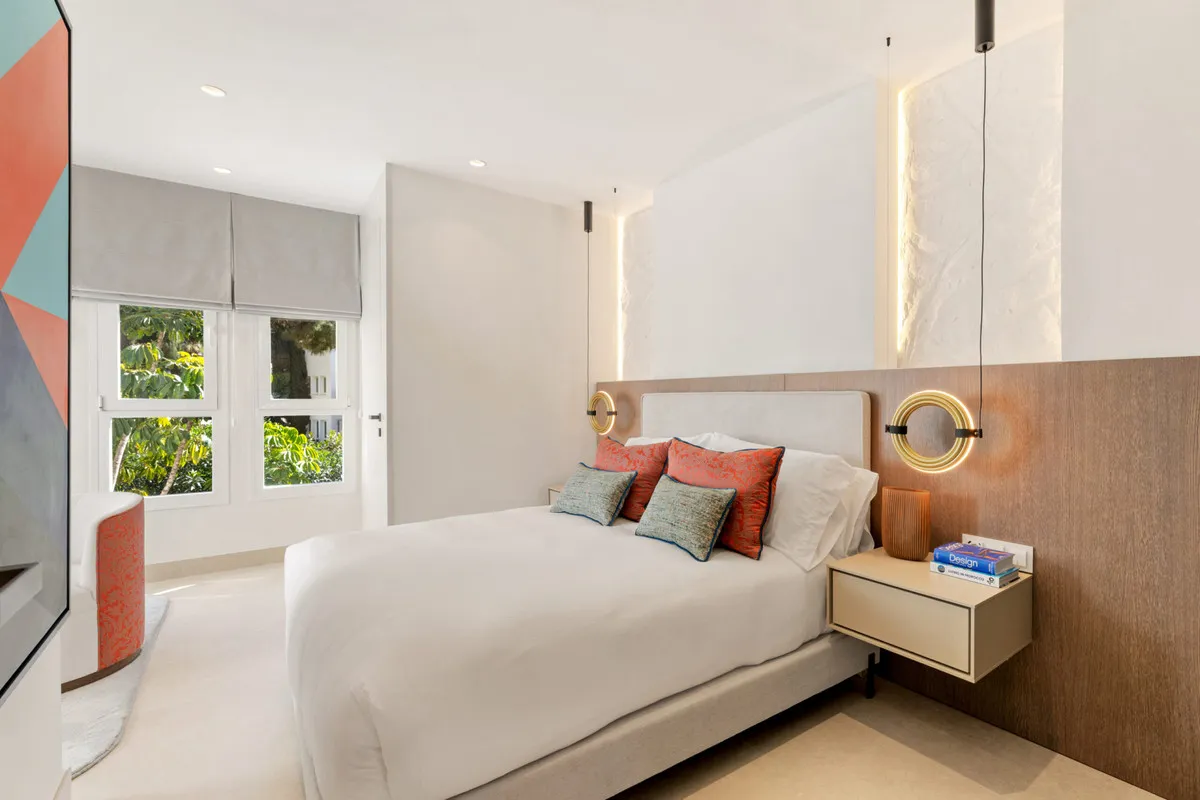 d1209729-d08d-46a4-8db4-685fdba6ae25