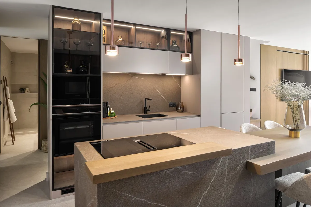 0834ffdc-5faa-427f-9400-affbd3a1c68b