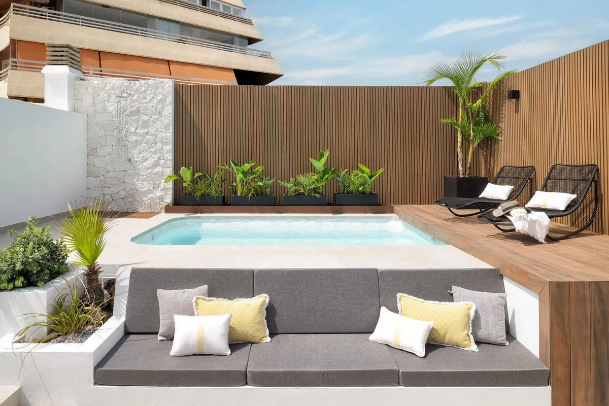 393f2dcc-8ebb-40c0-b387-1496b7531fcb