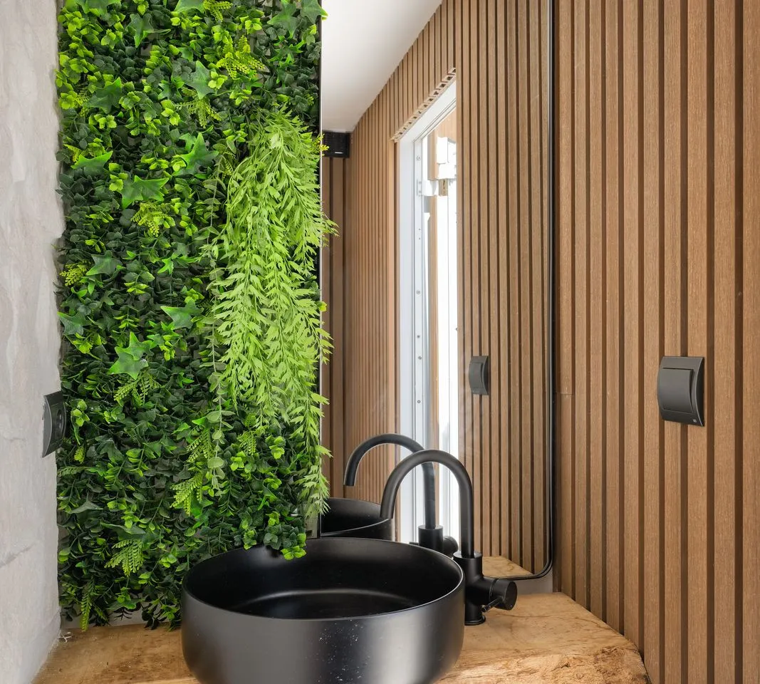 71d06590-d159-4156-8cc2-5b155ad5ba56