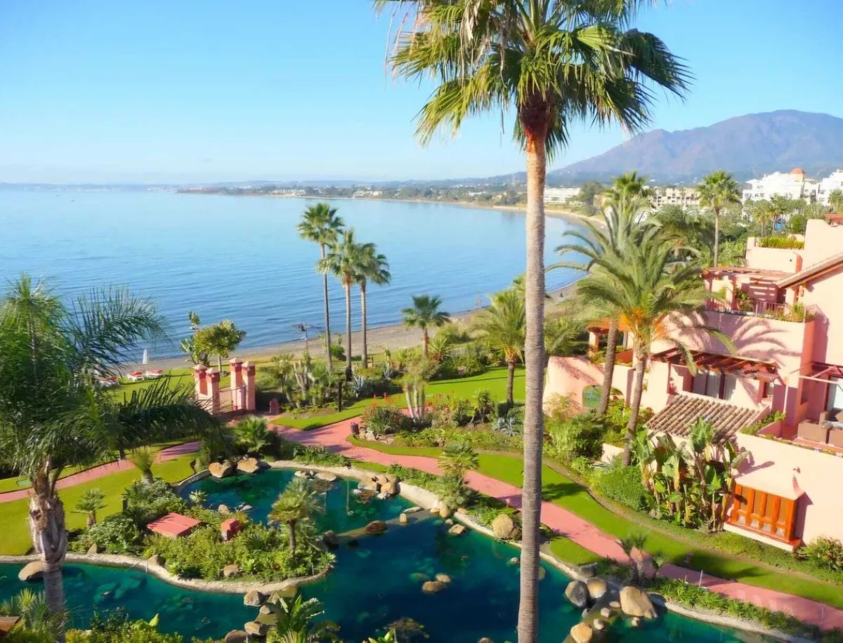 4b9e7935-eb98-4504-878e-61678bf25142