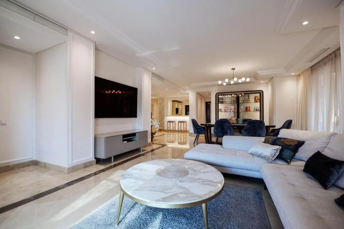 e45ee3f4-3d12-4f09-8efc-f10c9d1b6081