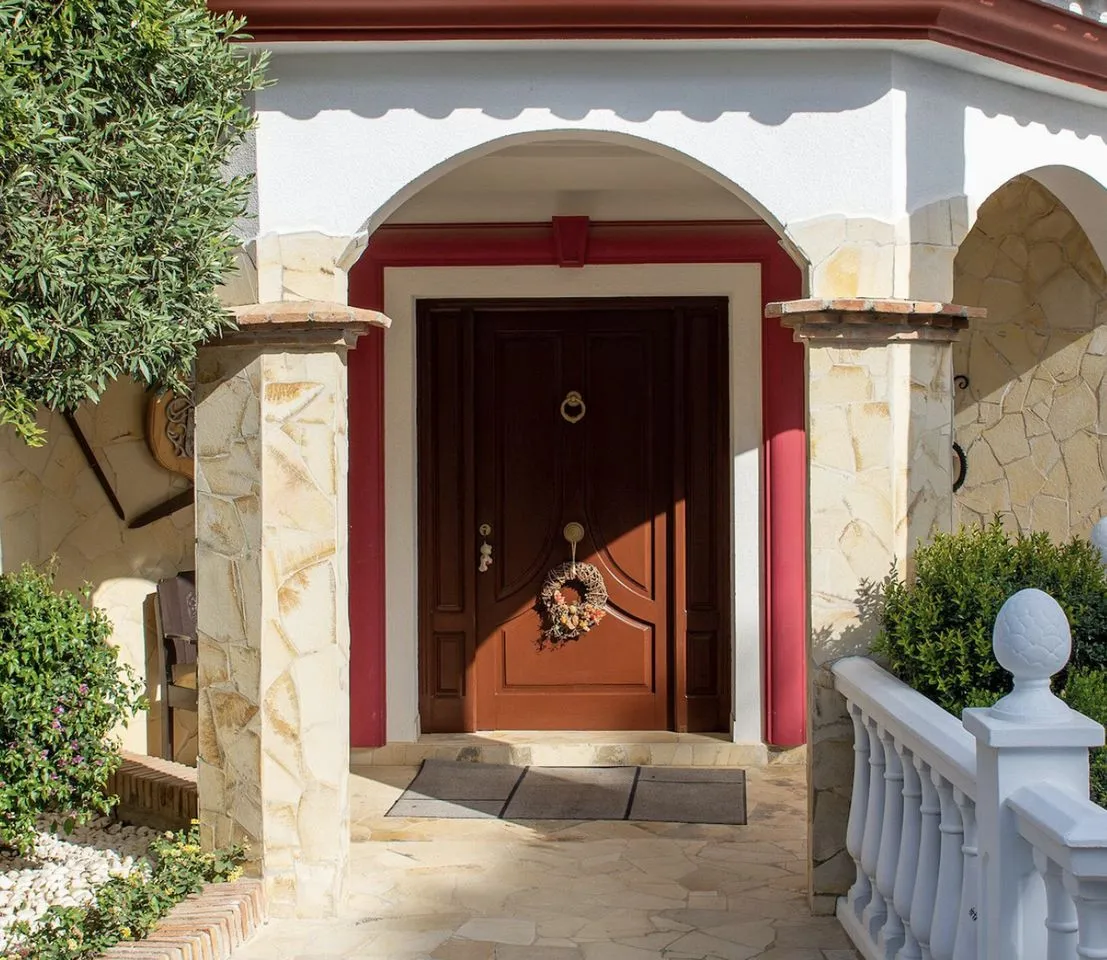 7813691b-cd4c-40b0-bf78-67f22e54b757