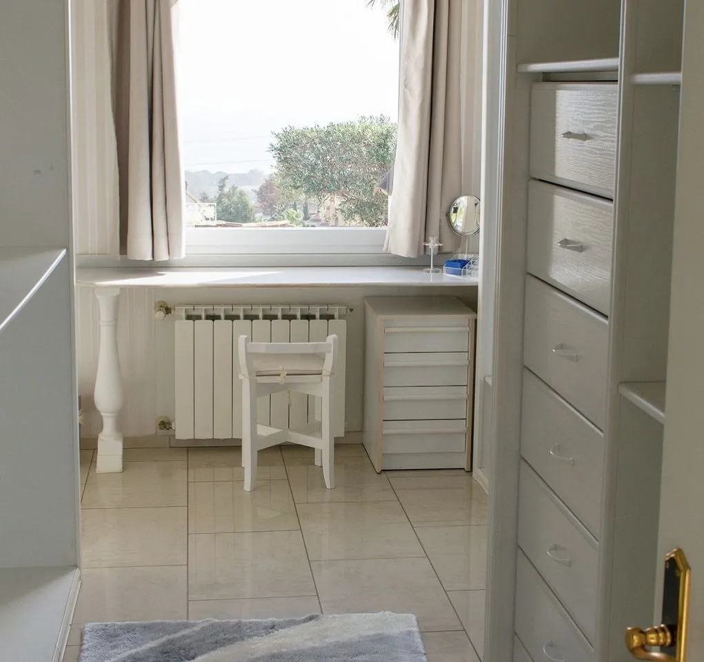 b23a7f28-c01a-4caf-8b04-2a13e6d5d6aa