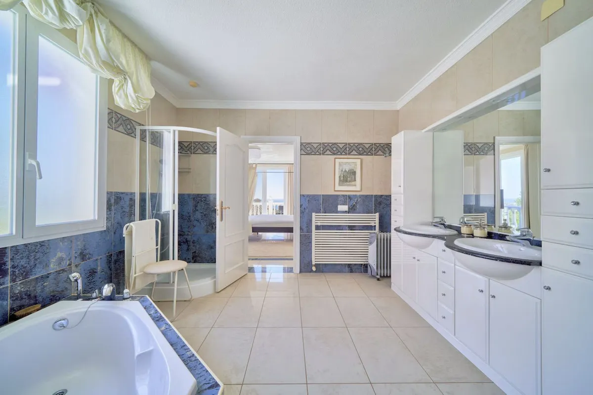 b916ba38-6ed1-4cb7-993a-f7897154b21d