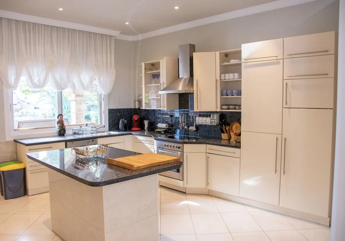 face94ce-4f20-4bf3-922d-c7ca5b913650