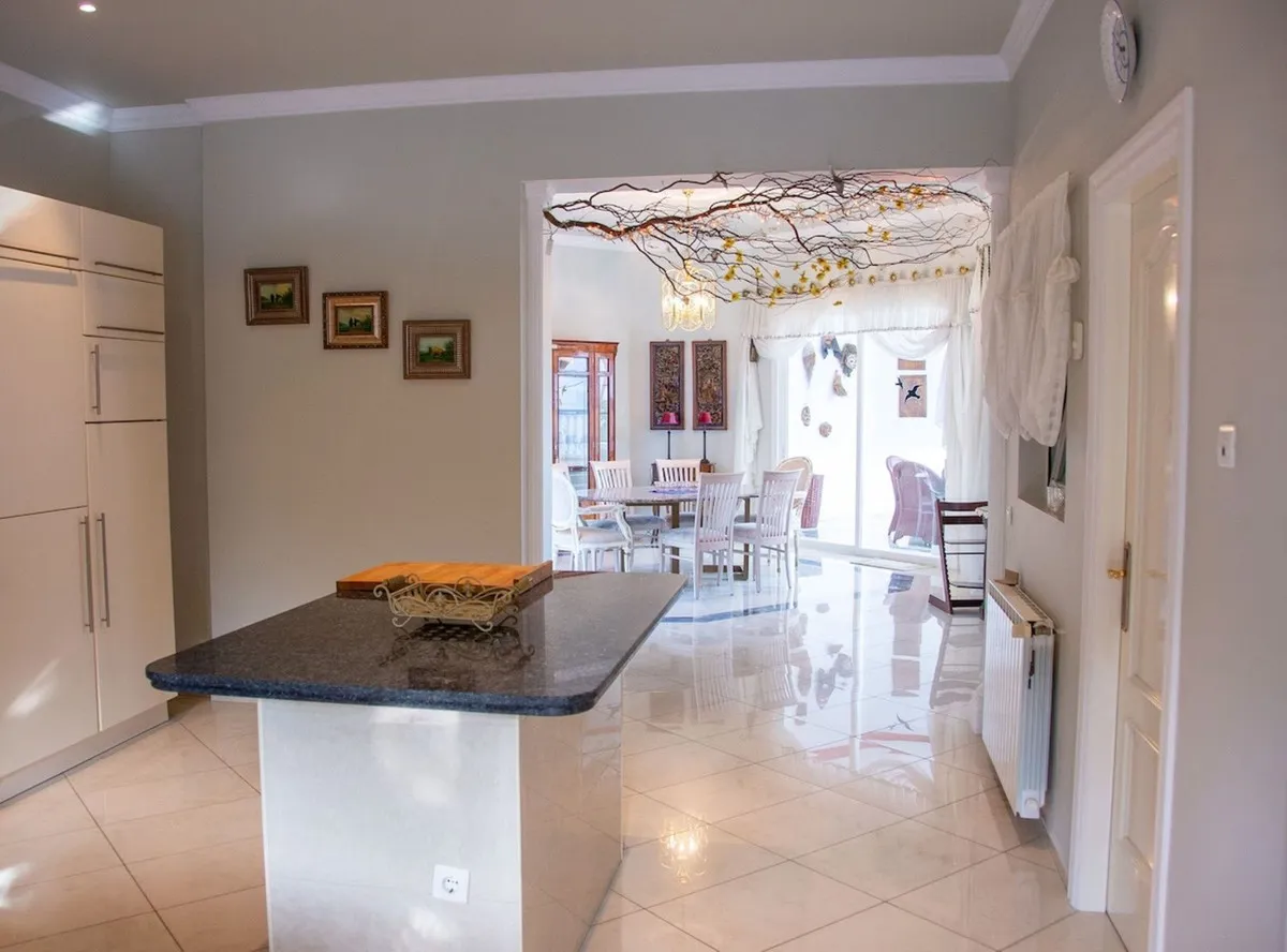 4c53bfd6-86ed-4a0d-815c-a7298d18baa2