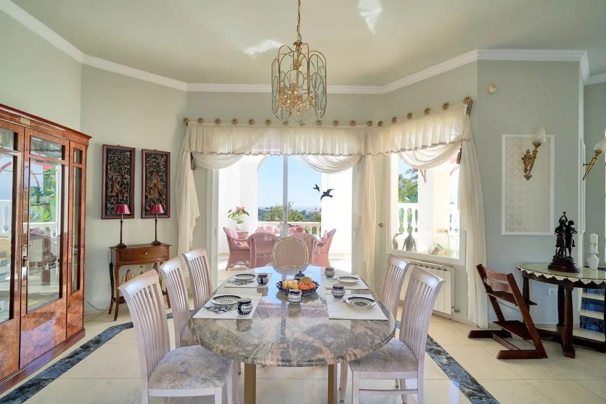 5fbdff51-33bc-4060-b318-c5f250493e76