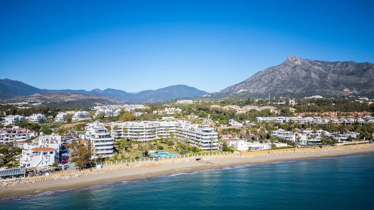 a92893b7-960d-420f-a942-368bc1d2cfb0