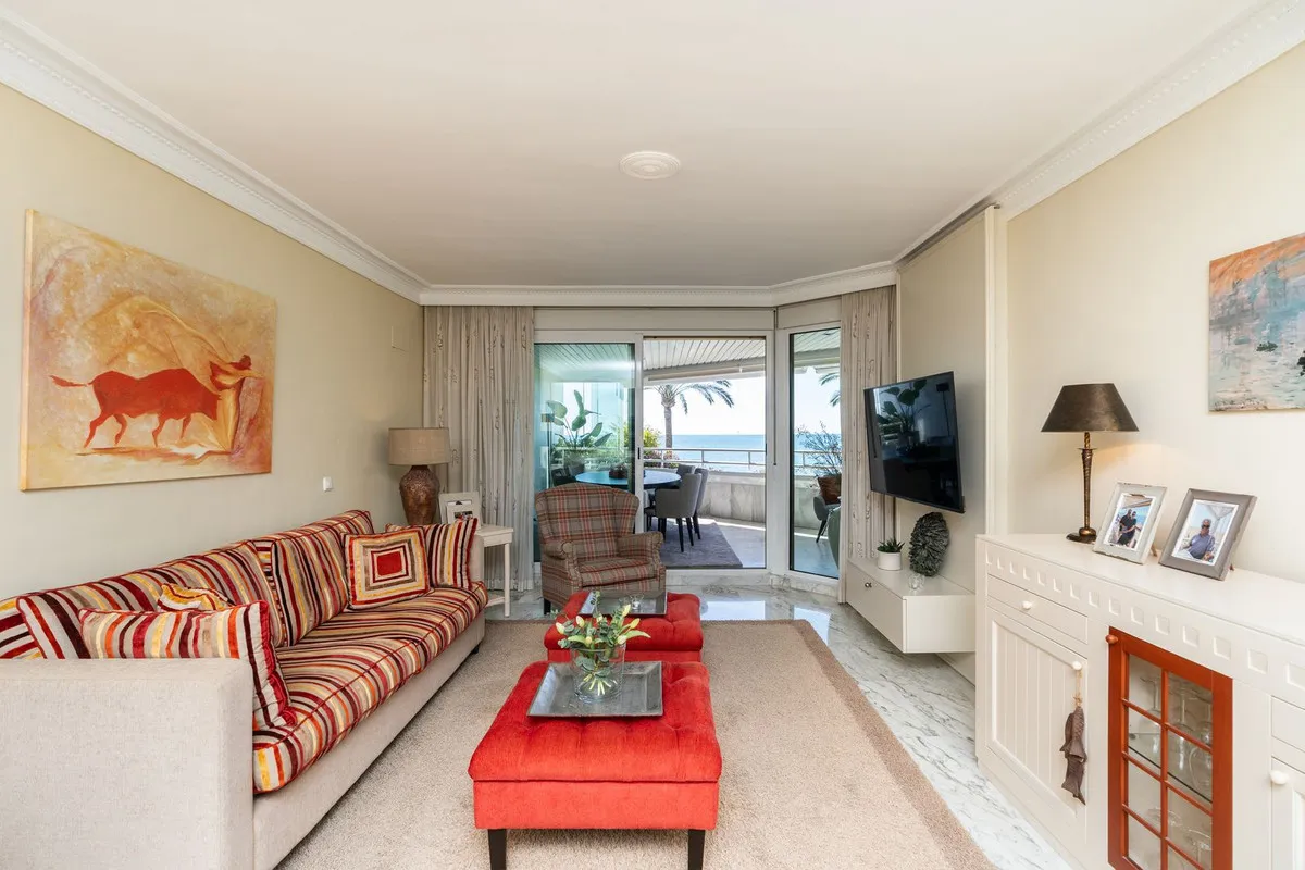 d2f40072-5aad-4d66-89aa-a01c596d8400