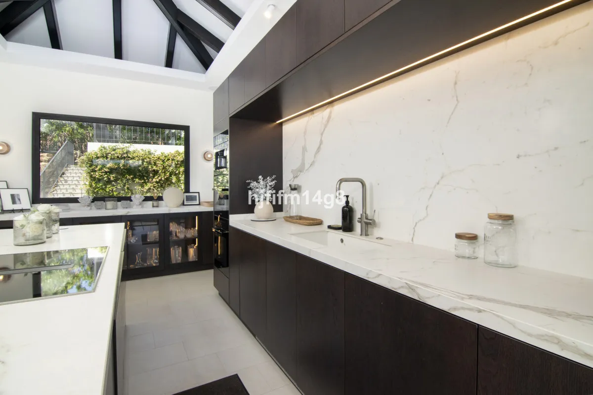 42e7f414-eee3-4c99-ac2e-dae7b3e795db