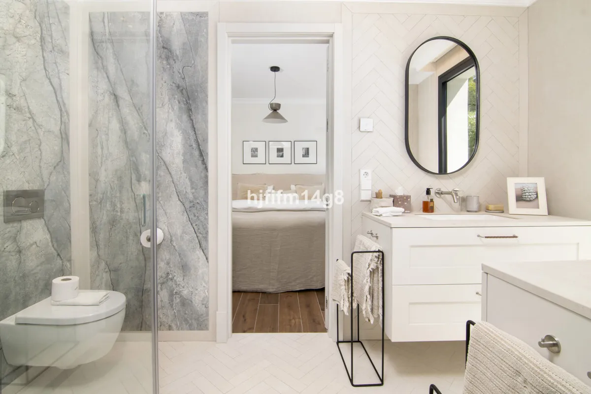 97899250-26b4-439b-aae2-db23c4bf3434