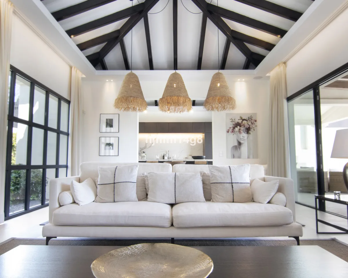 e000ac7c-ced6-4c85-8db2-58e1dffb3479