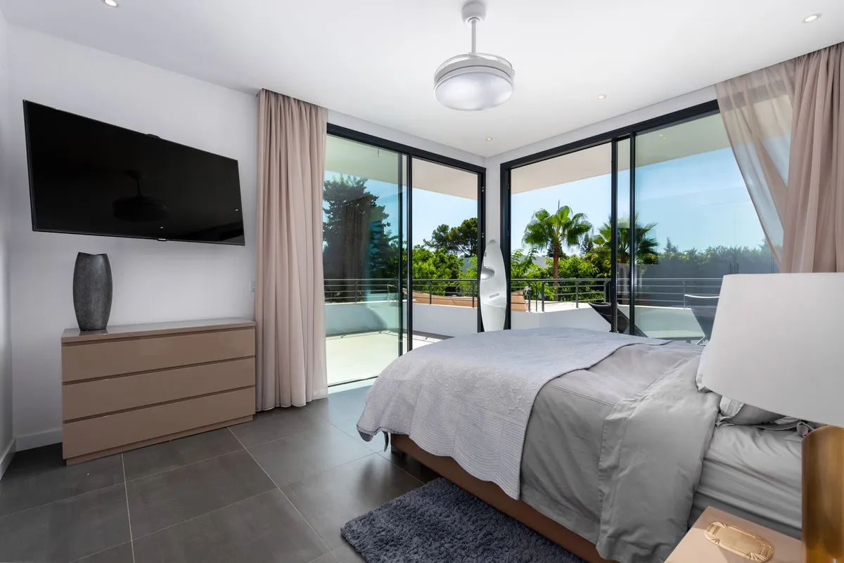 5f09ea99-0c08-4874-99b2-f25ed743a63e