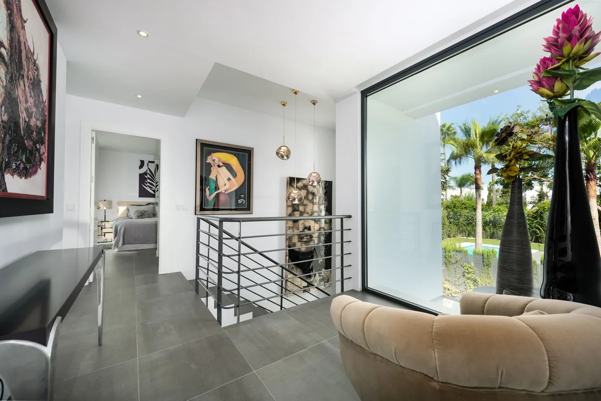 a764640e-7cd6-4a4f-81c0-17b2bbd1cd78