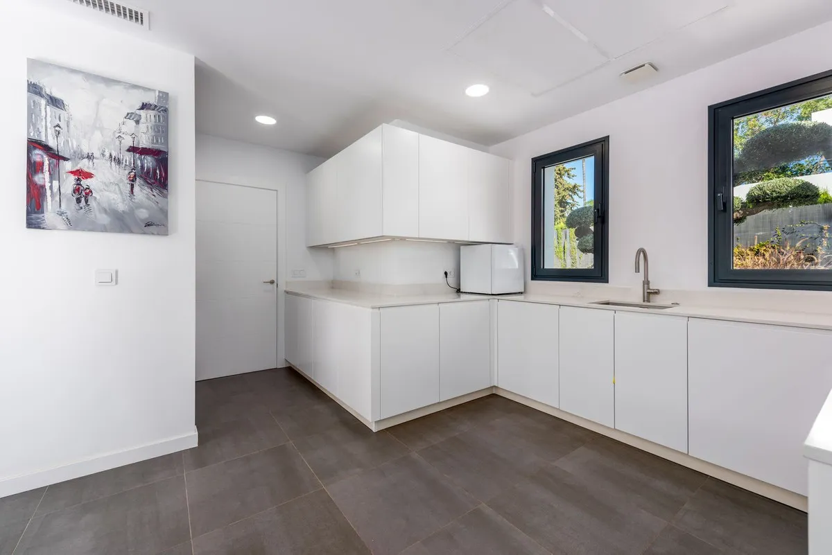 aec1e657-1ac8-4b1e-8b41-545a366a8dda