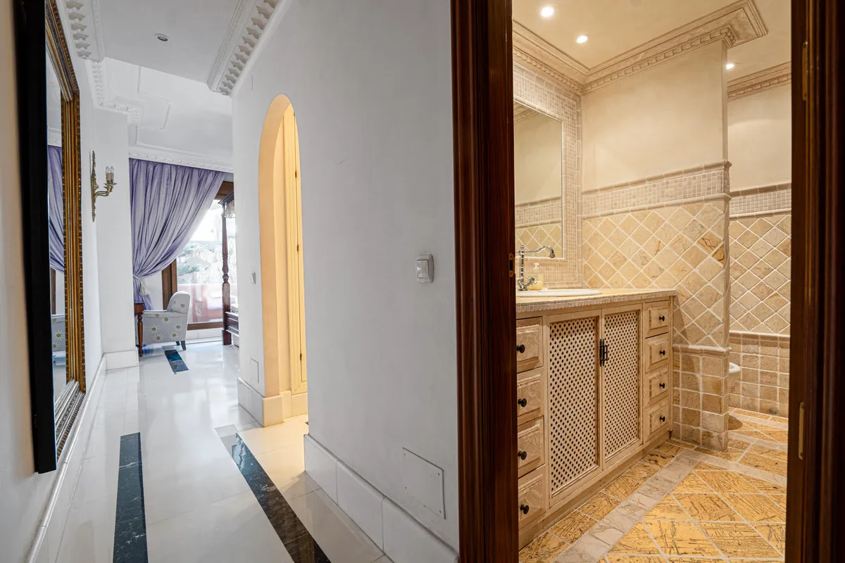 23a5c4a6-eb5b-4672-a197-c299eaed9cfa