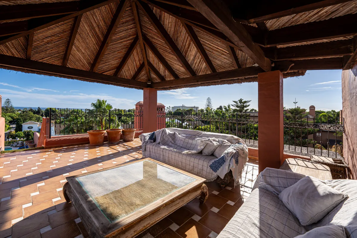 6df8fd84-b221-4bd3-9b5f-50e45652d679