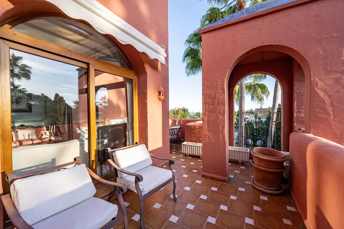 e00b62db-2556-42e5-aee6-52024481300c