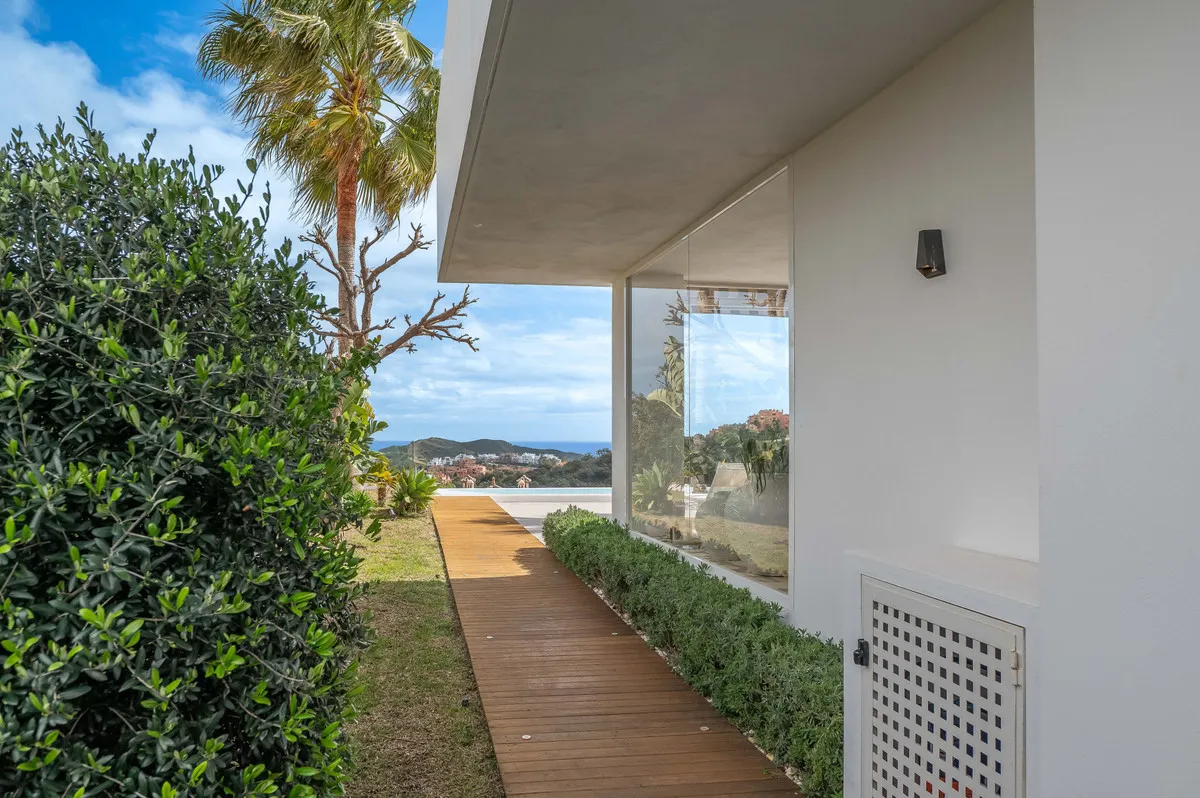 a6671ccf-bf8e-47eb-92d7-4f88cec15a8a