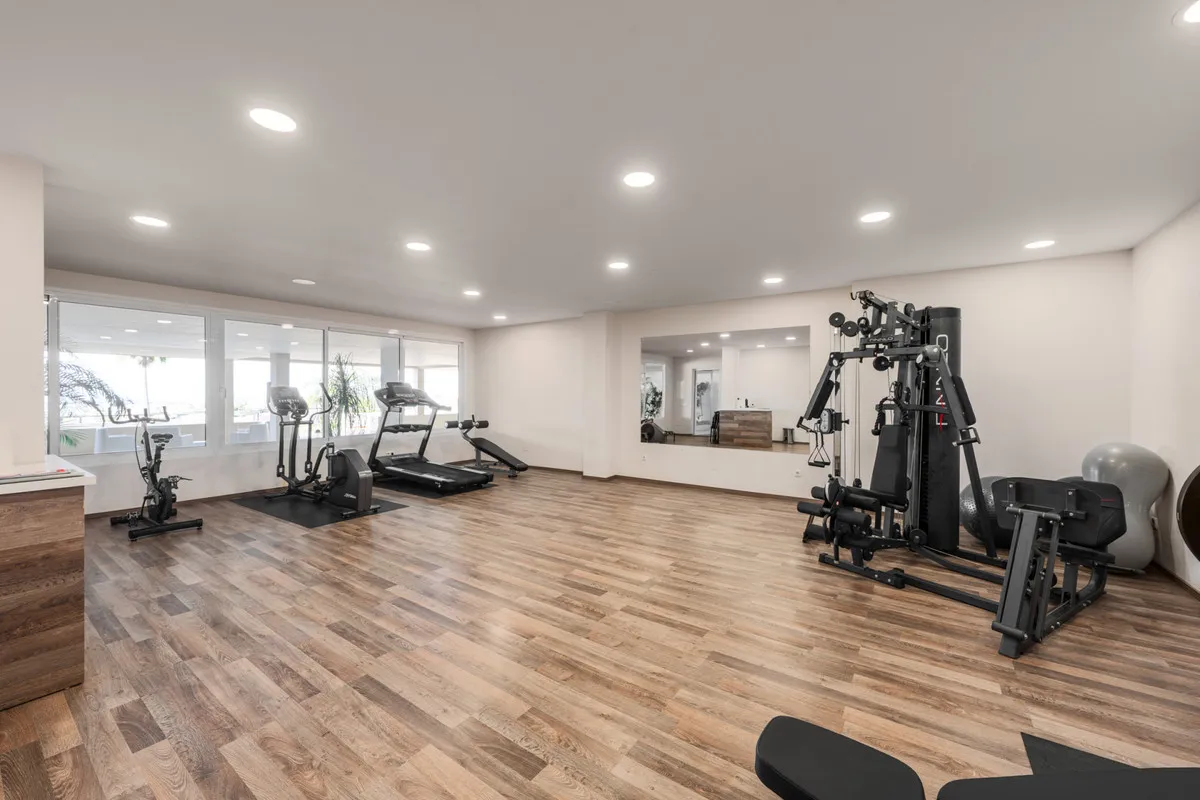 3847bde3-eb4d-479b-94ce-64d487fa5cd9