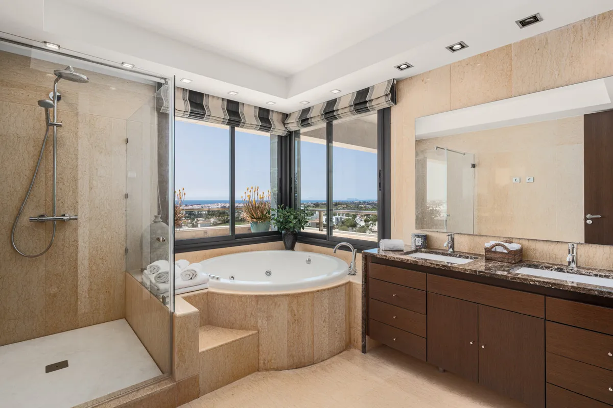 56effd1a-b6ba-4c87-968e-18ee2d12d72f