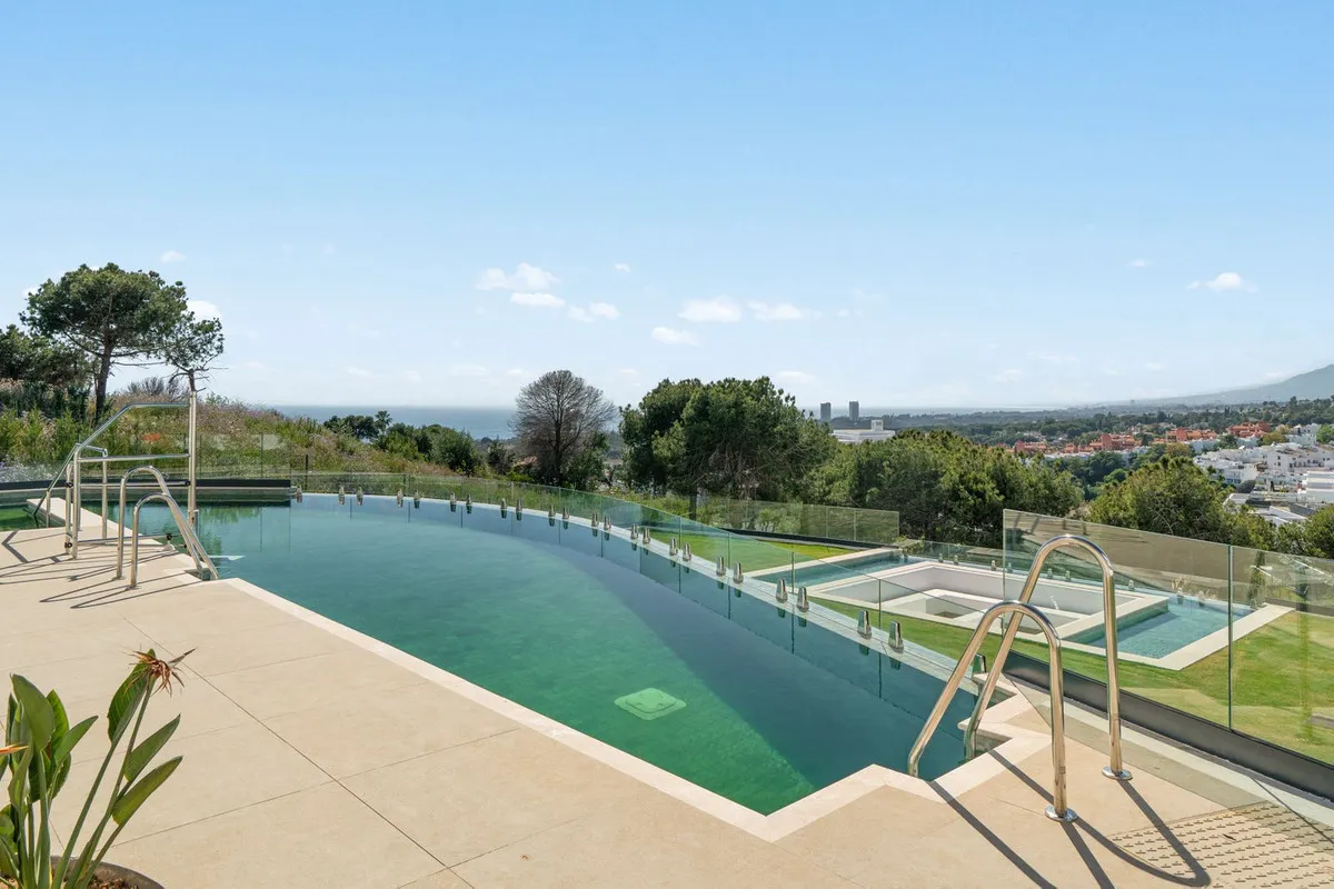 346b1e90-ce02-480b-b44e-d3d1d4ccbd3e