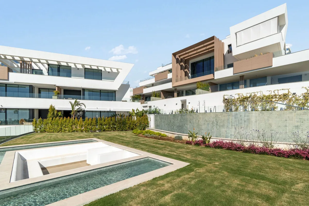 fe71092c-70f3-4abf-a1fa-c10a5e893a56