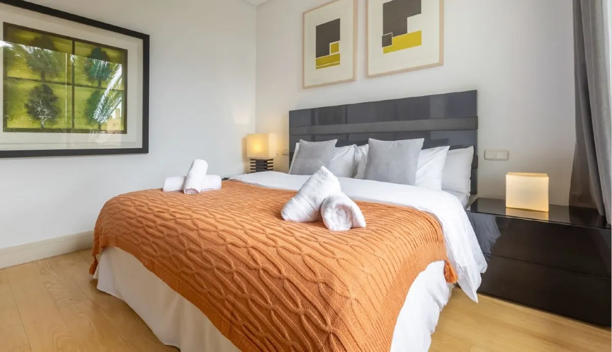 24a9f64f-fbe5-4a7e-b65d-ce83450468a9