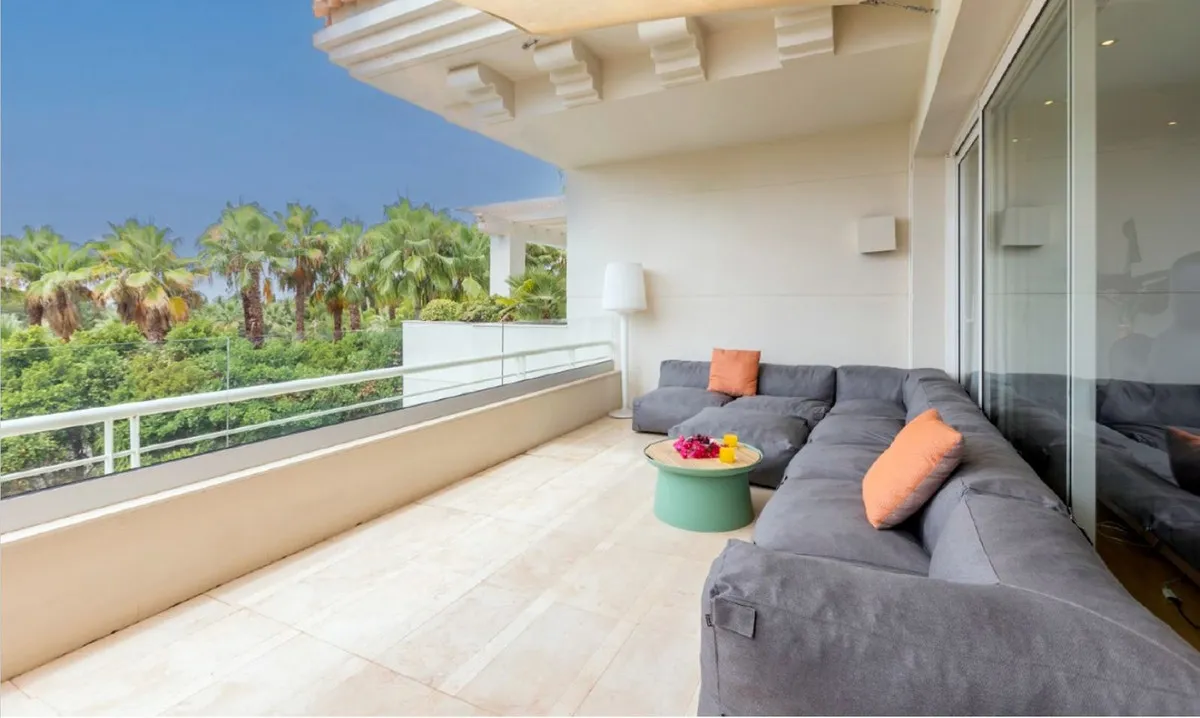 49e6e4d3-561e-4b49-8cc6-12aa4b553476