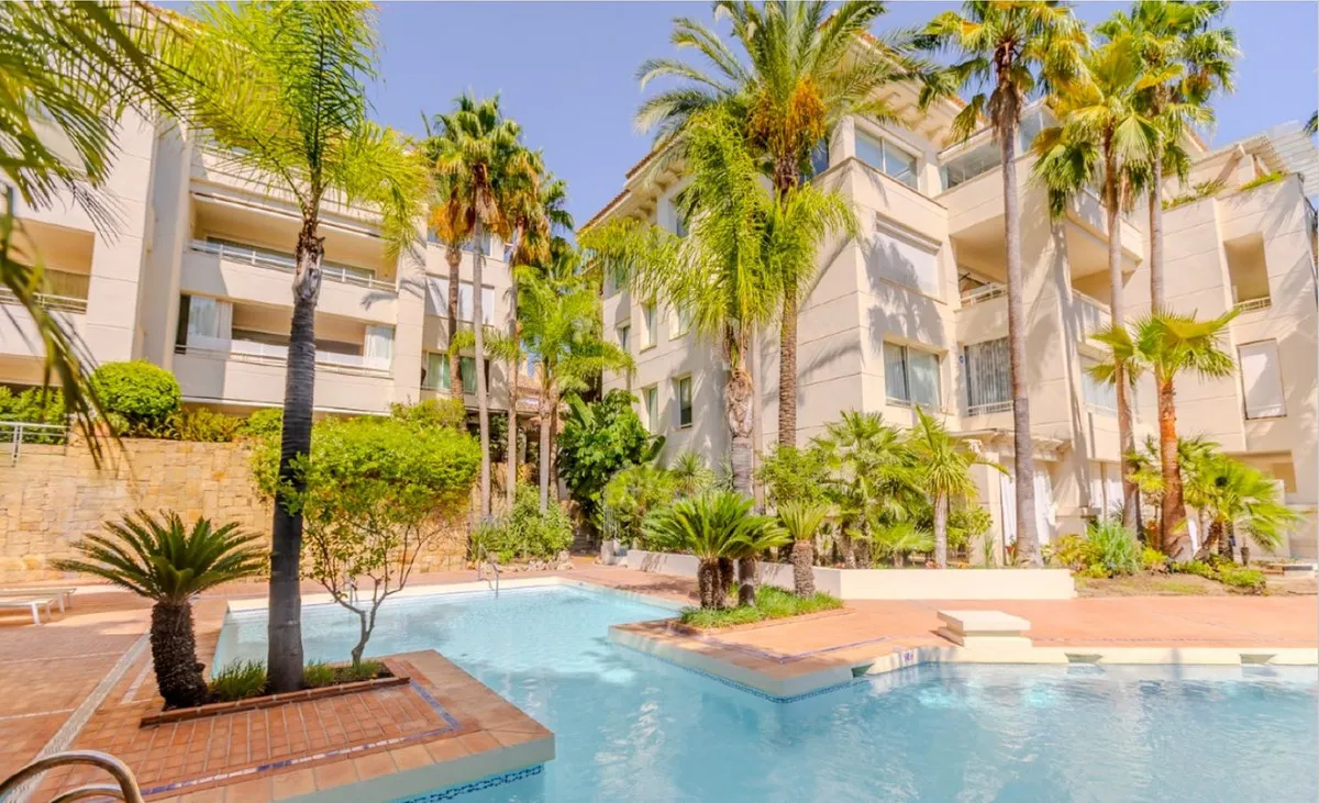 b15d6bb4-7672-456e-8588-a51ad31cf26e