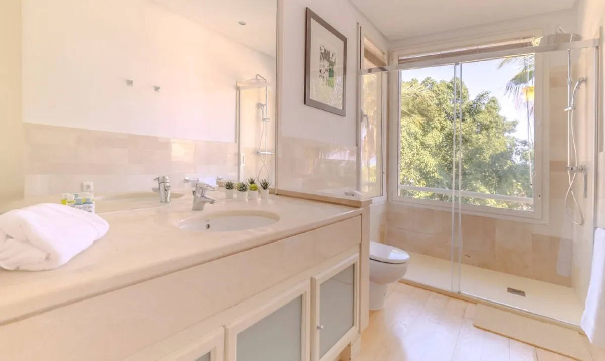 be057764-913a-4348-affd-cd1bf53dbe3c